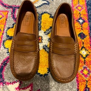 Zara kids boys loafers. Excellent conditions. Size 34 or 2.5.